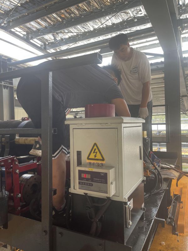 湖北黃岡冶金用天車(chē)SB100現(xiàn)場(chǎng)指導(dǎo)調(diào)試